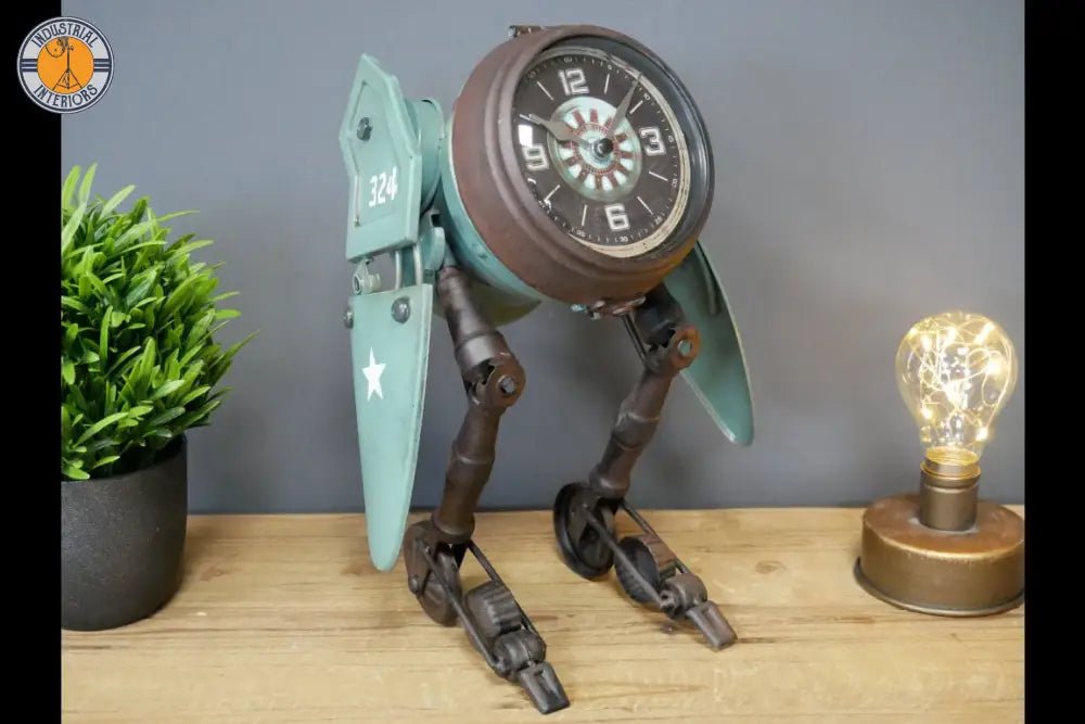 Amazing Robot Table Clock